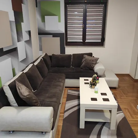 Apartment Lang &